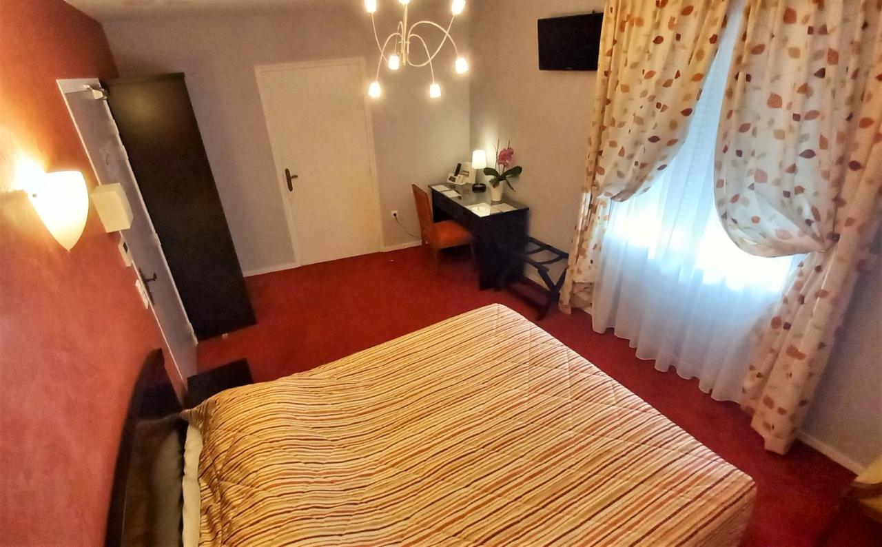 Logis Hotel & Restaurant Du Chemin Des Dames Corbeny Luaran gambar