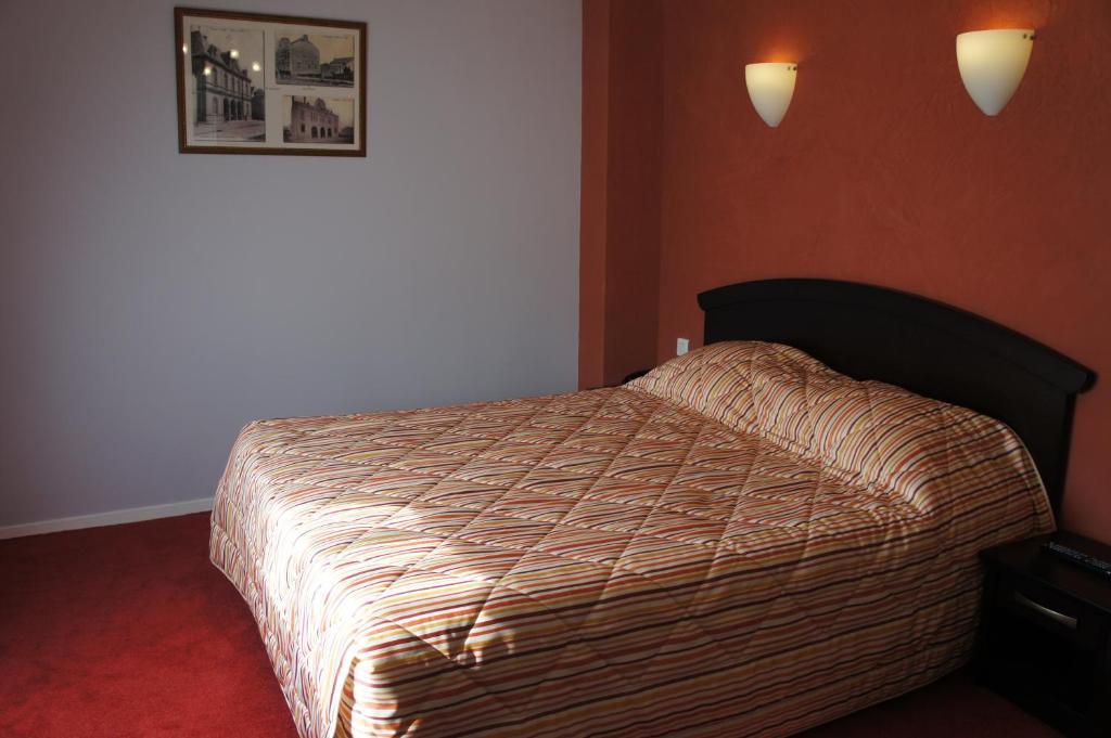 Logis Hotel & Restaurant Du Chemin Des Dames Corbeny Bilik gambar