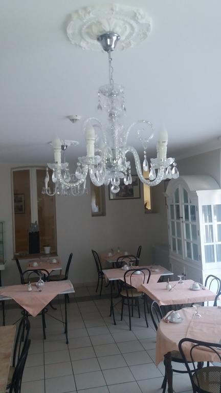 Logis Hotel & Restaurant Du Chemin Des Dames Corbeny Luaran gambar