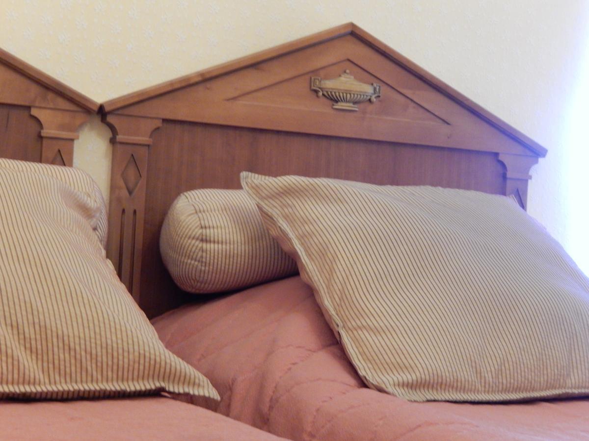 Logis Hotel & Restaurant Du Chemin Des Dames Corbeny Luaran gambar